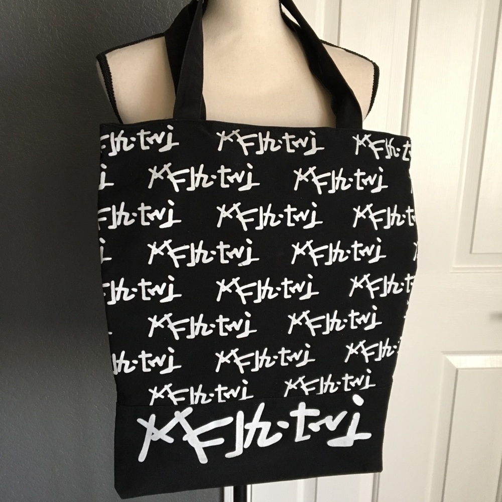 Script black and white long purse!